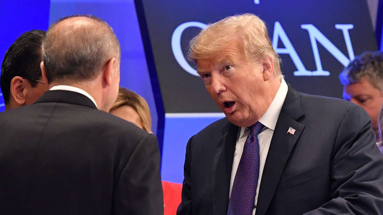 ارتفاع الليرة بعد إعلان أردوغان مقاطعة المنتجات الإلكترونية الأمريكية