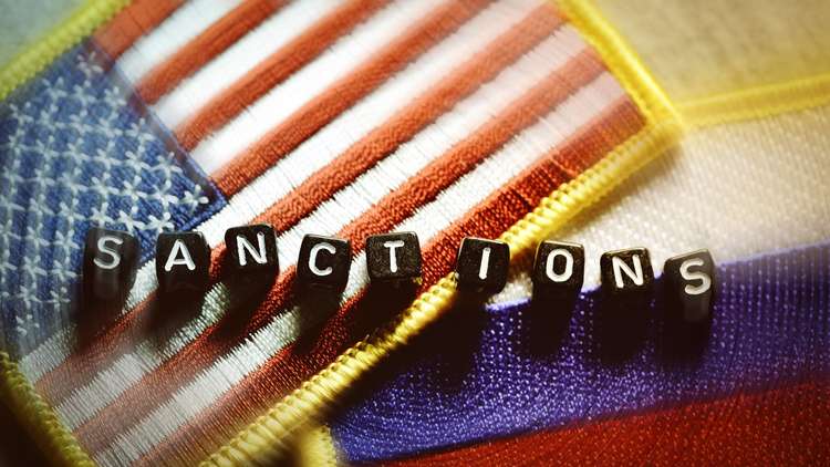 يضربون الروس لإسقاط ترامب