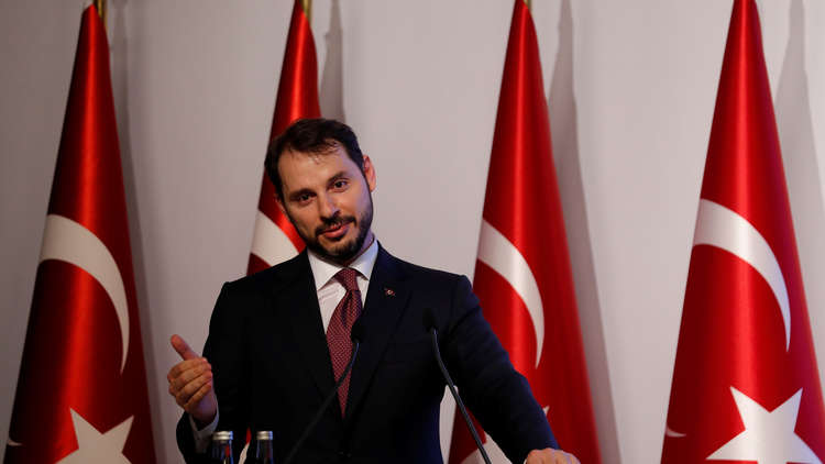 وزير المالية التركي يجدد دعم الحكومة للمصارف