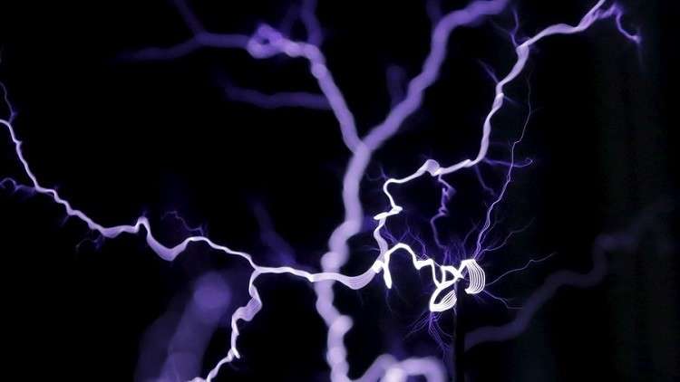 سترة "كهربائية" تحمي النساء من المتحرشين!