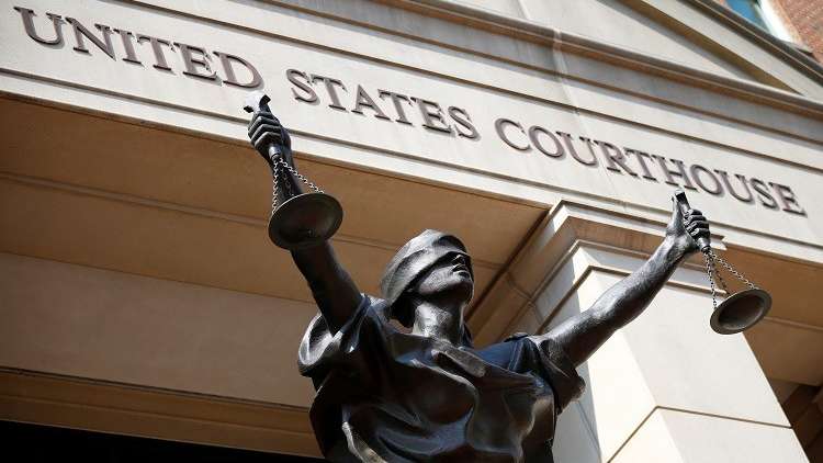 عقوبة قاسية لأمريكية سرّبت تقريرا سريا حول التدخل الروسي المزعوم