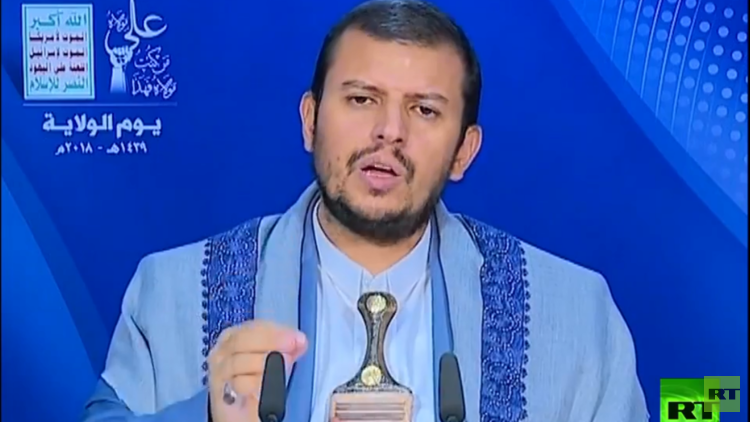 الحوثي يظهر في خطاب تلفزيوني بعد أنباء عن إصابته بغارة للتحالف