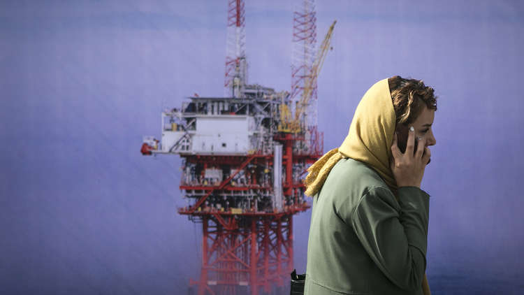 هبوط صادرات النفط الإيرانية بوتيرة أسرع من المتوقع 