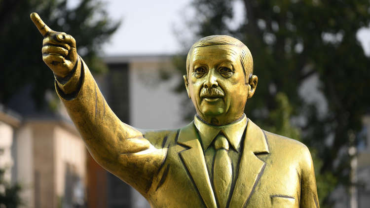 ساحة باسم أردوغان في عفرين السورية.. خطوة نحو الضم!