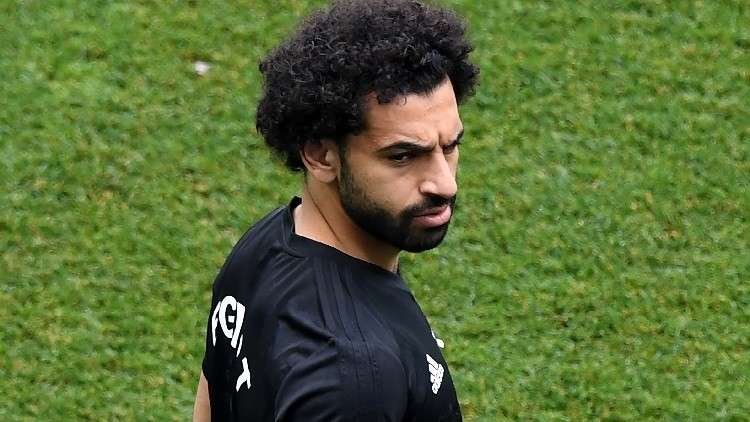  شاهد .. لحظة وصول صلاح إلى القاهرة بعد أزمته مع اتحاد الكرة المصري