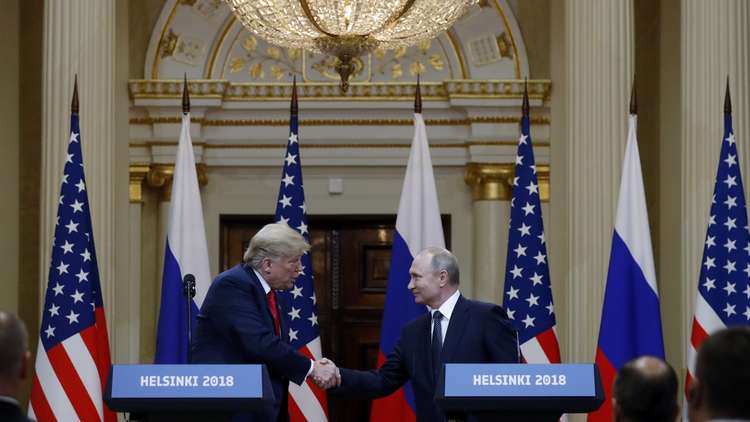 بالصورة.. البيت الأبيض يصدر عملة تذكارية تكريما لقمة بوتين وترامب