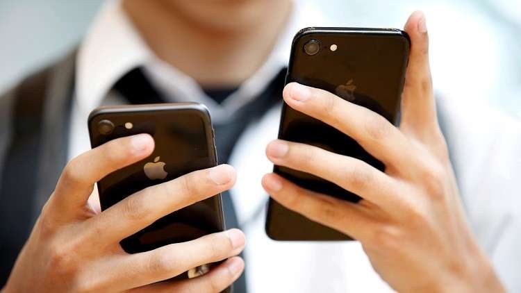 آبل تعترف بوجود مشاكل في هواتف "آيفون-8"!