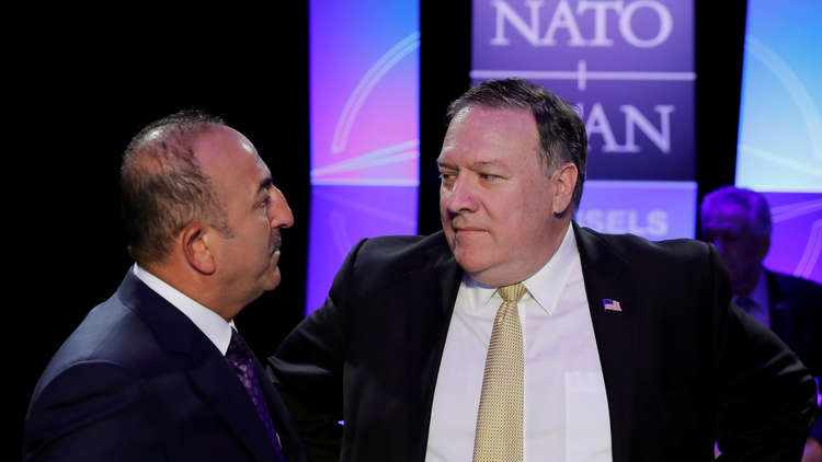 بومبيو وجاويش أغلو يبحثان الأوضاع في إدلب ومنبج