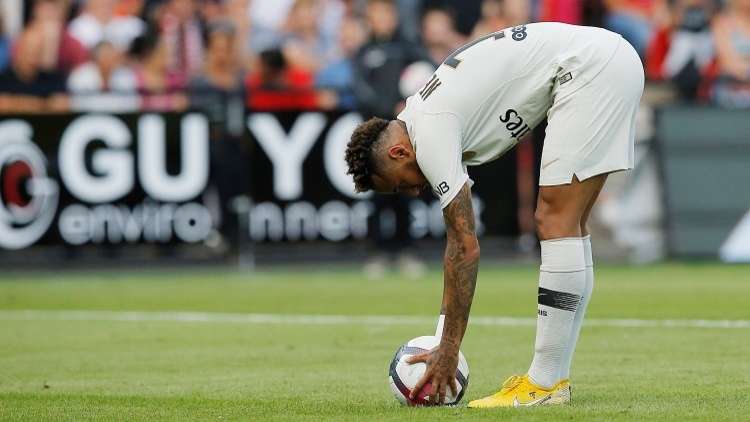 بالفيديو.. نيمار يقلد "صاروخ ماديرا"