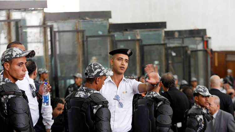 مصر.. تفاصيل محاكمة العادلي في 