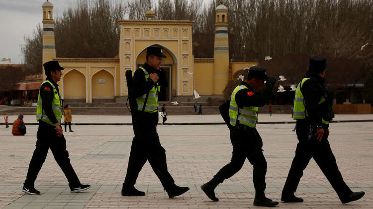 اتهامات جديدة للصين بحجز 