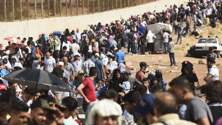 تركيا: سنفتح الطريق للاجئين السوريين إلى أوروبا إذا لم توقف عملية إدلب