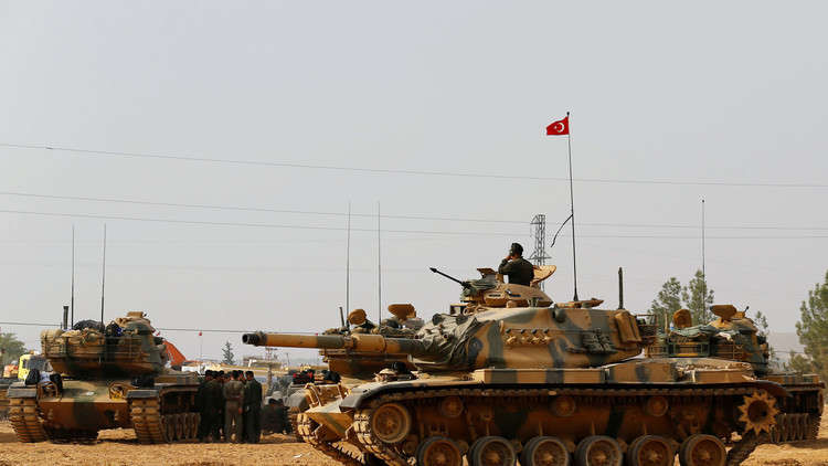 تقرير: تركيا نشرت 30 ألف عسكري بسوريا وضاعفت عدد دباباتها ومدرعاتها على الحدود 