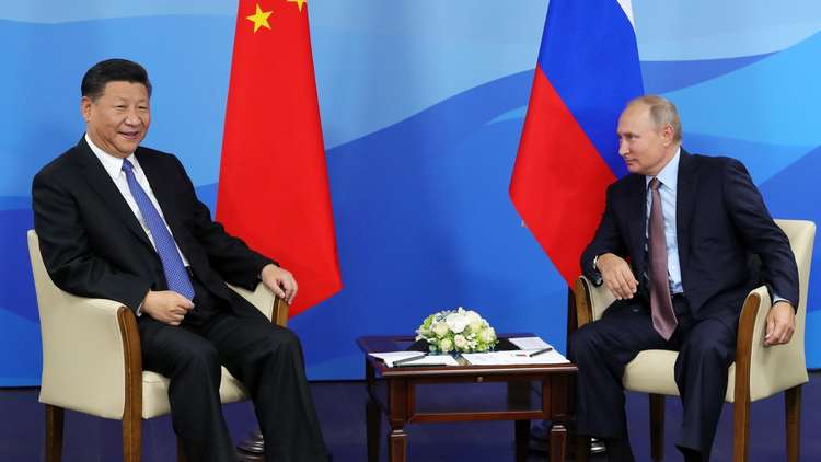 بوتين يقدم هدية للرئيس الصيني ويقول: ستدفع ثمنها لاحقا باليوان