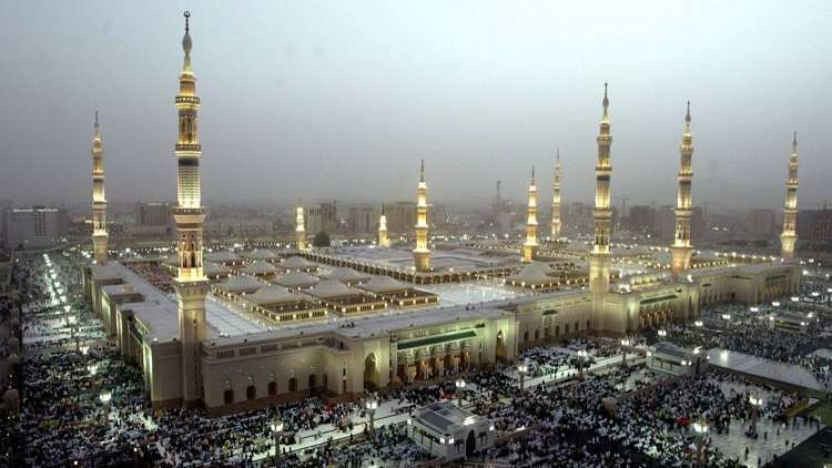إطلاق نار في المسجد النبوي بالمدينة المنورة