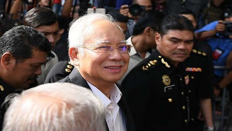 السلطات الماليزية تعيد اعتقال رئيس الوزراء السابق نجيب عبد الرزاق