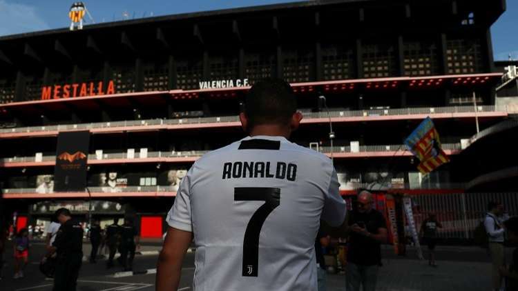 رونالدو يعود إلى إسبانيا بقميص يوفنتوس .. التشكيلة الأساسية