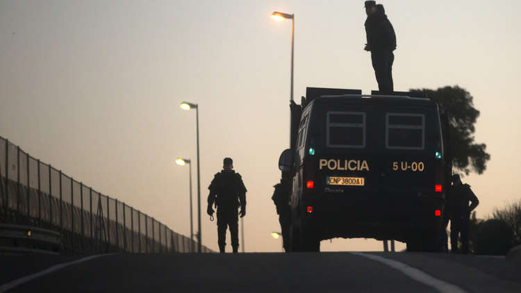 ترامب يقترح على إسبانيا بناء جدار في الصحراء للتصدي للهجرة