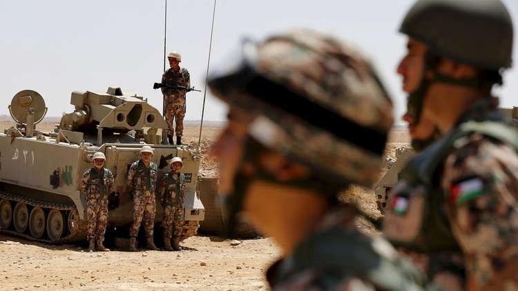 بالصور.. فرنسا تمنح الجيش الأردني دفعة من الآليات العسكرية