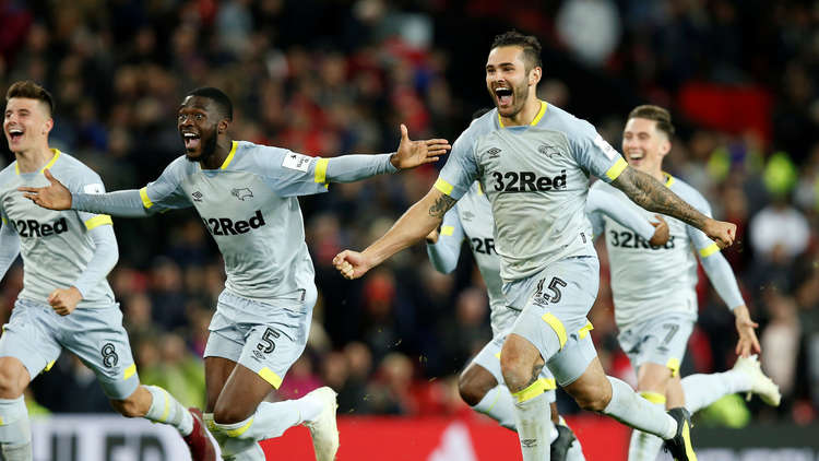 ديربي كاونتي يقصي مانشستر يونايتد من كأس الرابطة والسيتي يتأهل بسهولة