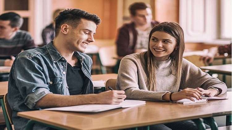 ما الذي يدفع الرجل للخيانة الزوجية؟