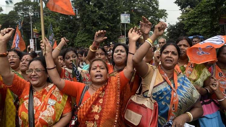 الهند تلغي قانون "تجريم الزنا"