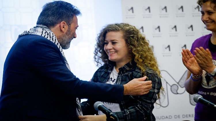 استقبال الشابة الفلسطينية عهد التميمي في بلدية مدريد