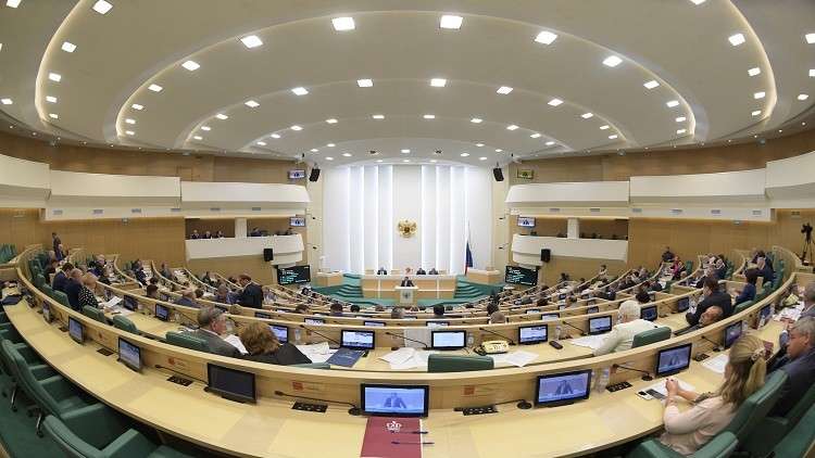 سيناتور روسي: فكرة "حصار روسيا" غباء مطلق من صاحبها 