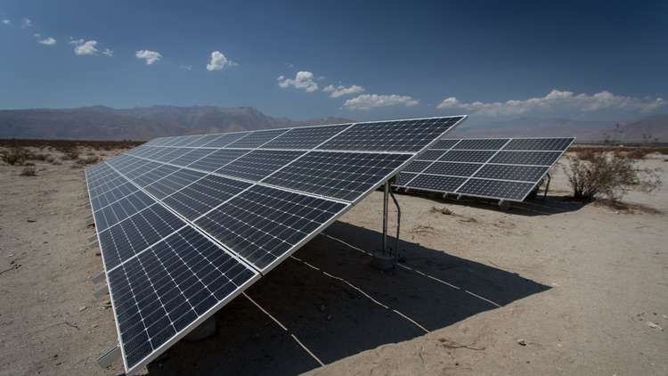 السعودية تنوي استثمار 200 مليار دولار في الطاقة الشمسية