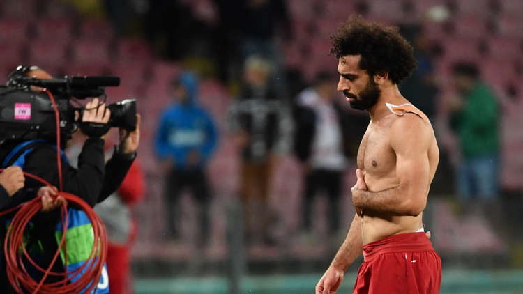 للمرة الأولى.. جماهير ليفربول تطالب ببيع محمد صلاح!