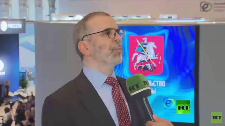 مسؤول ليبي يكشف لـRT تفاصيل تجارة بلاده النفطية مع روسيا 