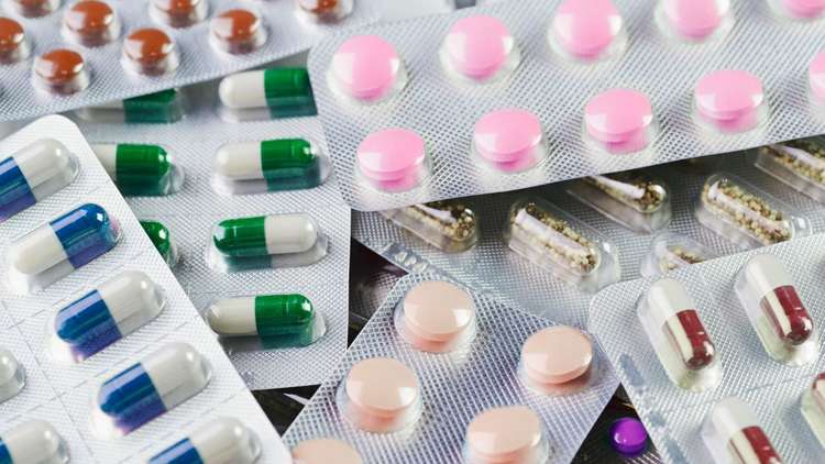 العراق.. عصابة تروج أدوية سرطان منتهية الصلاحية