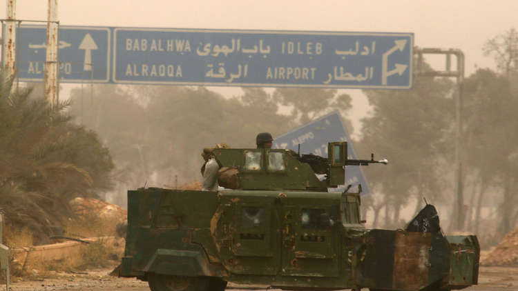 فصائل سورية معارضة تبدأ سحب أسلحتها الثقيلة من المنطقة المنزوعة السلاح بإدلب