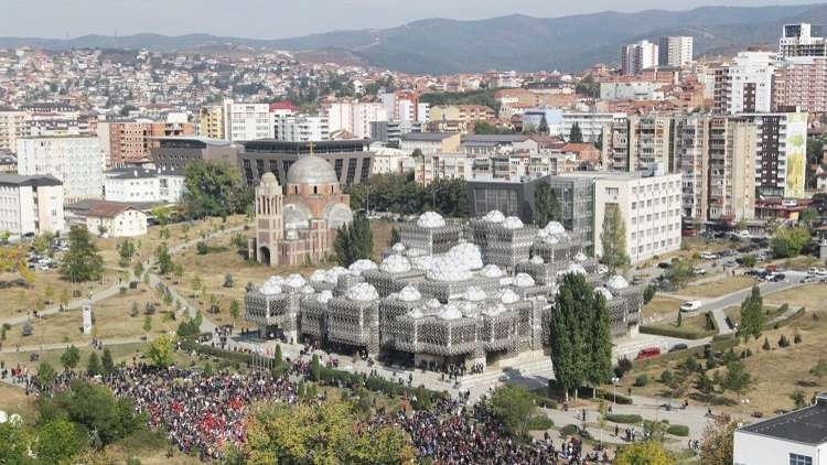 اتهام 4 متشددين بالتخطيط للاعتداء على كنيسة صربية في كوسوفو