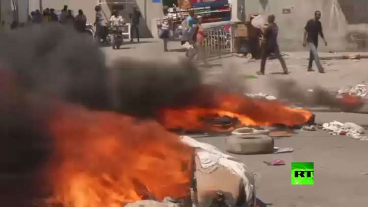 شاهد: أعمال عنف أثناء احتجاجات في هايتي تطالب باستقالة رئيس البلاد