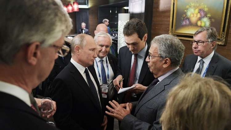 عمرو موسى يعلق على