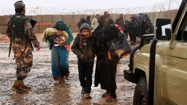 تعثّر وصول قافلة مساعدات إنسانية لمخيم الركبان المحاط بقوات أمريكية في سوريا