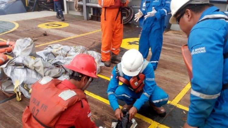 الطوارئ الإندونيسية: انفجار خزان الوقود سبب سقوط الطائرة المنكوبة