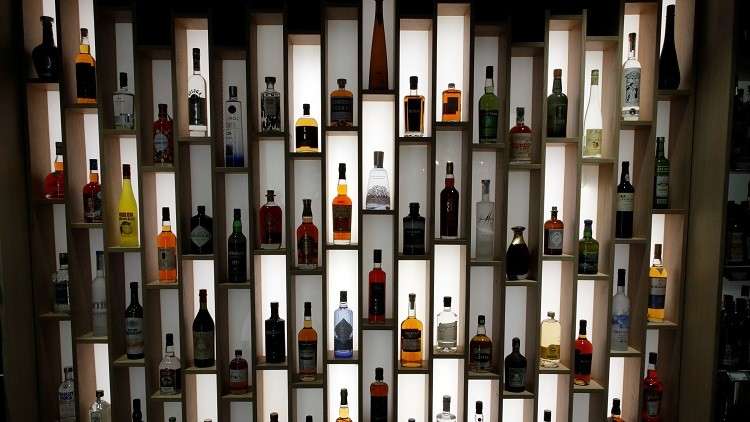 وفاة 84 شخصا تسمموا بمشروبات كحولية في إيران