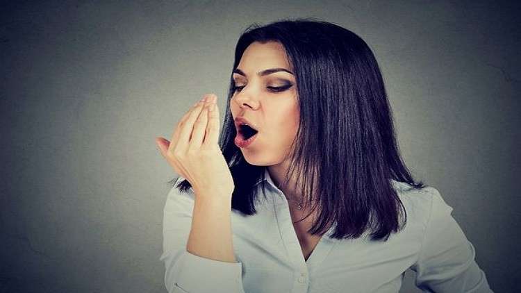 طريقة مؤكدة تكشف رائحة الفم الكريهة فكيف نتخلص منها؟
