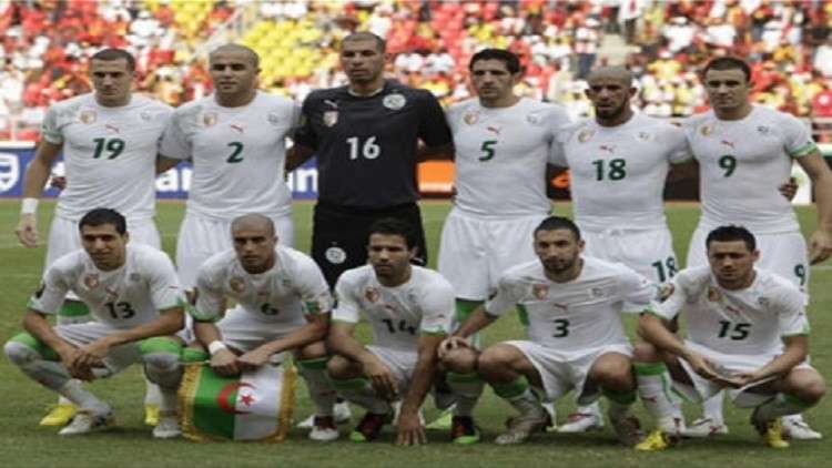 قائد منتخب ثعالب الصحراء يدخل على خط مباراة مصر والجزائر "المدبرة" (فيديو)