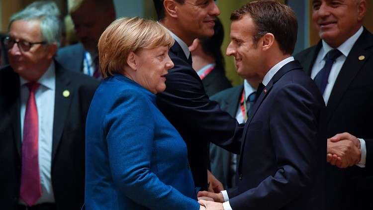 ماكرون يشيد بقرار ميركل عدم الترشح مجددا في 2021