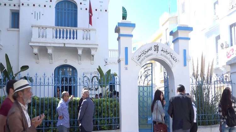 تونس تنفي وجود اعتقالات بعد التفجير