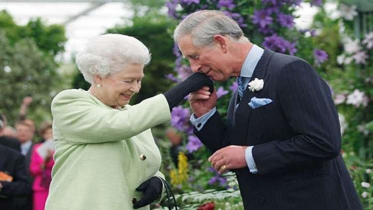 الملكة إليزابيث تجهز سرا للتخلي عن العرش!