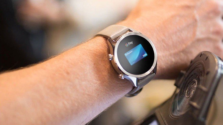 ساعة من Mobvoi بنظام Wear OS