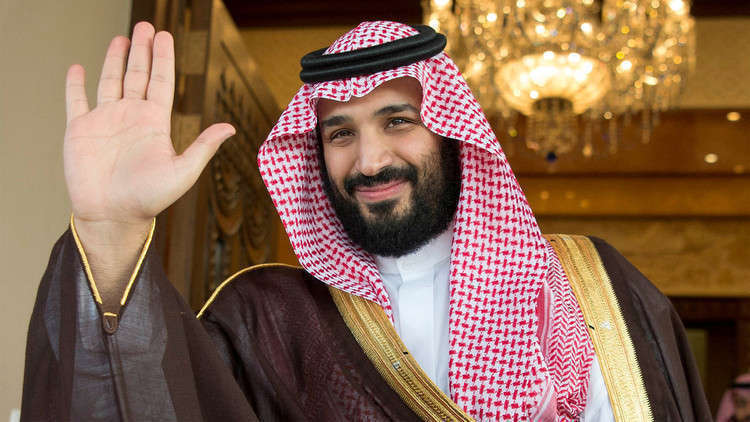 جندي سعودي يلتقط "سيلفي" مع ولي العهد (فيديو)