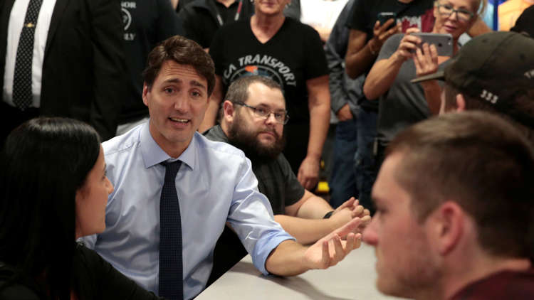 ترودو يواجه "معضلة" بسبب السعودية