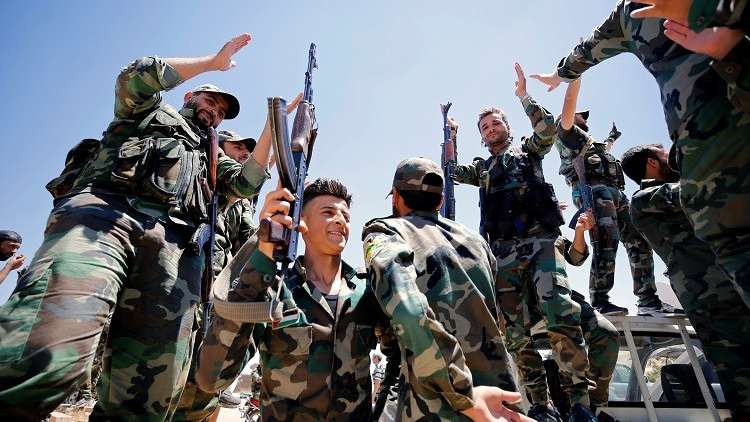 الجيش السوري يسرّح دفعة من ضباطه ومجنديه