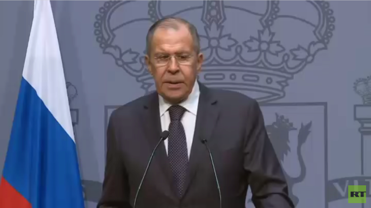 لافروف: العقوبات ضد إيران غير قانونية