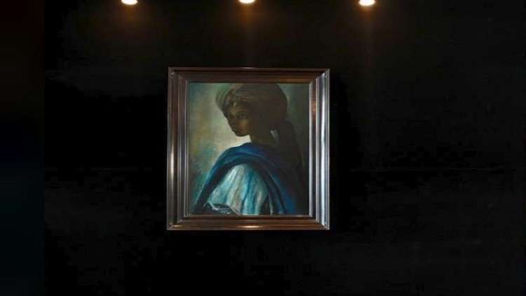 "الموناليزا النيجيرية" تعود إلى بيتها بعد اختفاء دام 40 عاما